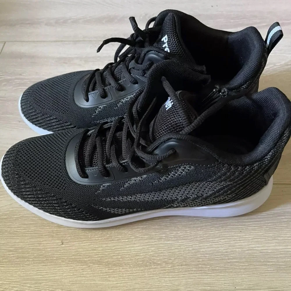 PROPET TravelActiv Sneakers/shoes Black 11 W(D)Women For Mens Size 9.5 W(D